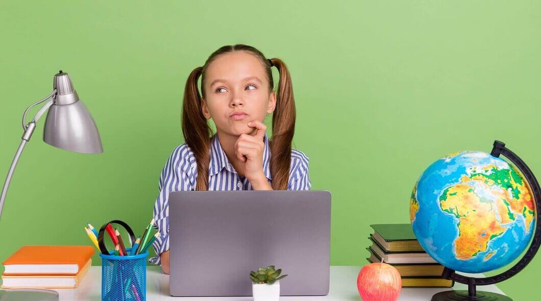 child with laptop